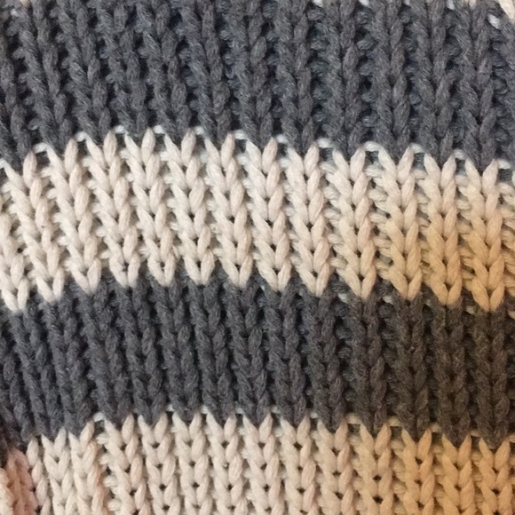 Oversized Striped Sweater - Picture 2 of 2